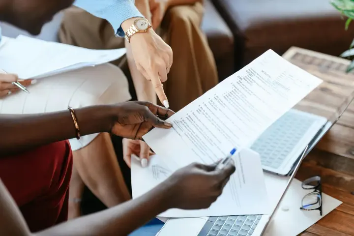 Diferencias entre Contratos Administrativos y Privados: 5 claves