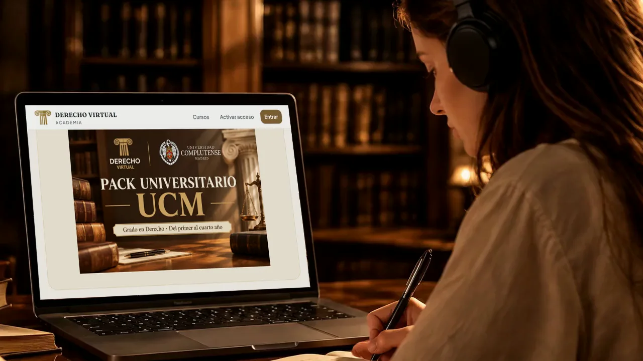 Estudiante en la biblioteca con el pack Complutense de la Academia de Derecho Virtual abierto en su portátil