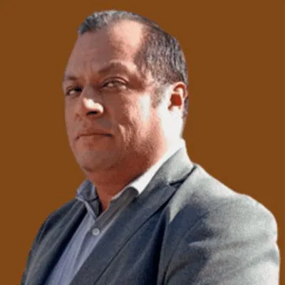 Alfredo Flores Cárdenas — Abogado y Doctor en Derecho civil y Mercantil